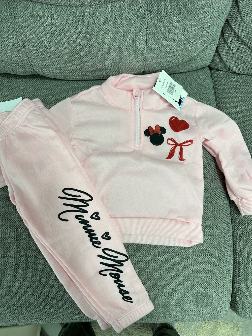 Toddler girl Minnie Mouse sweatsuit